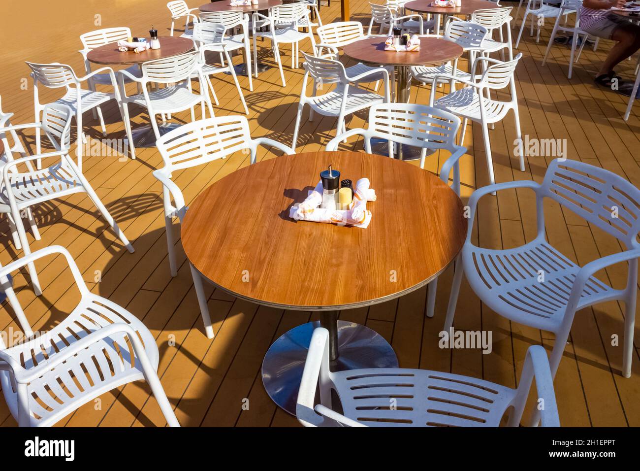 Outdoor dining sale buffet