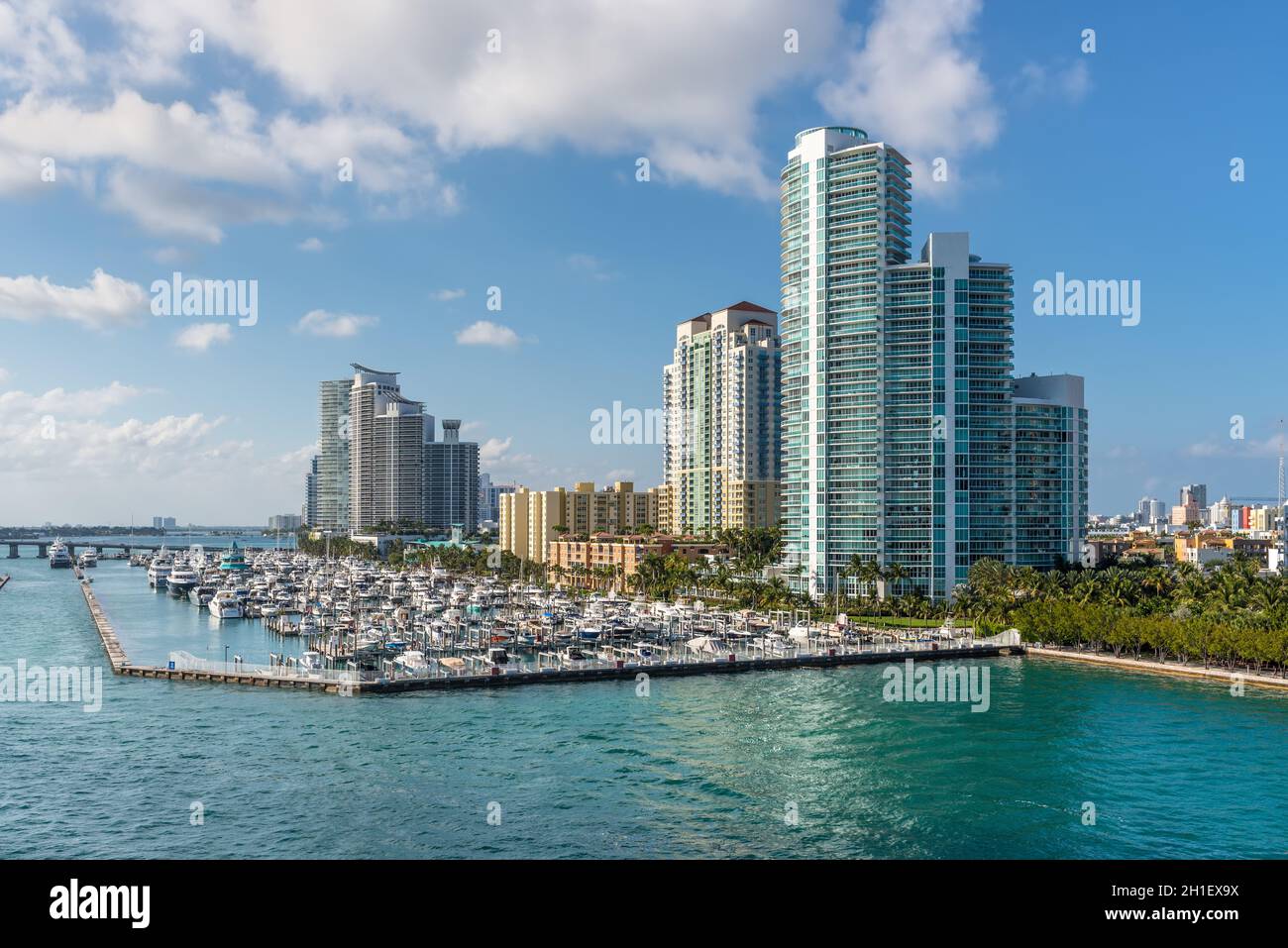 Snapshot of Luxury High-Rise Condominiums With Private Boat Lift And Parking