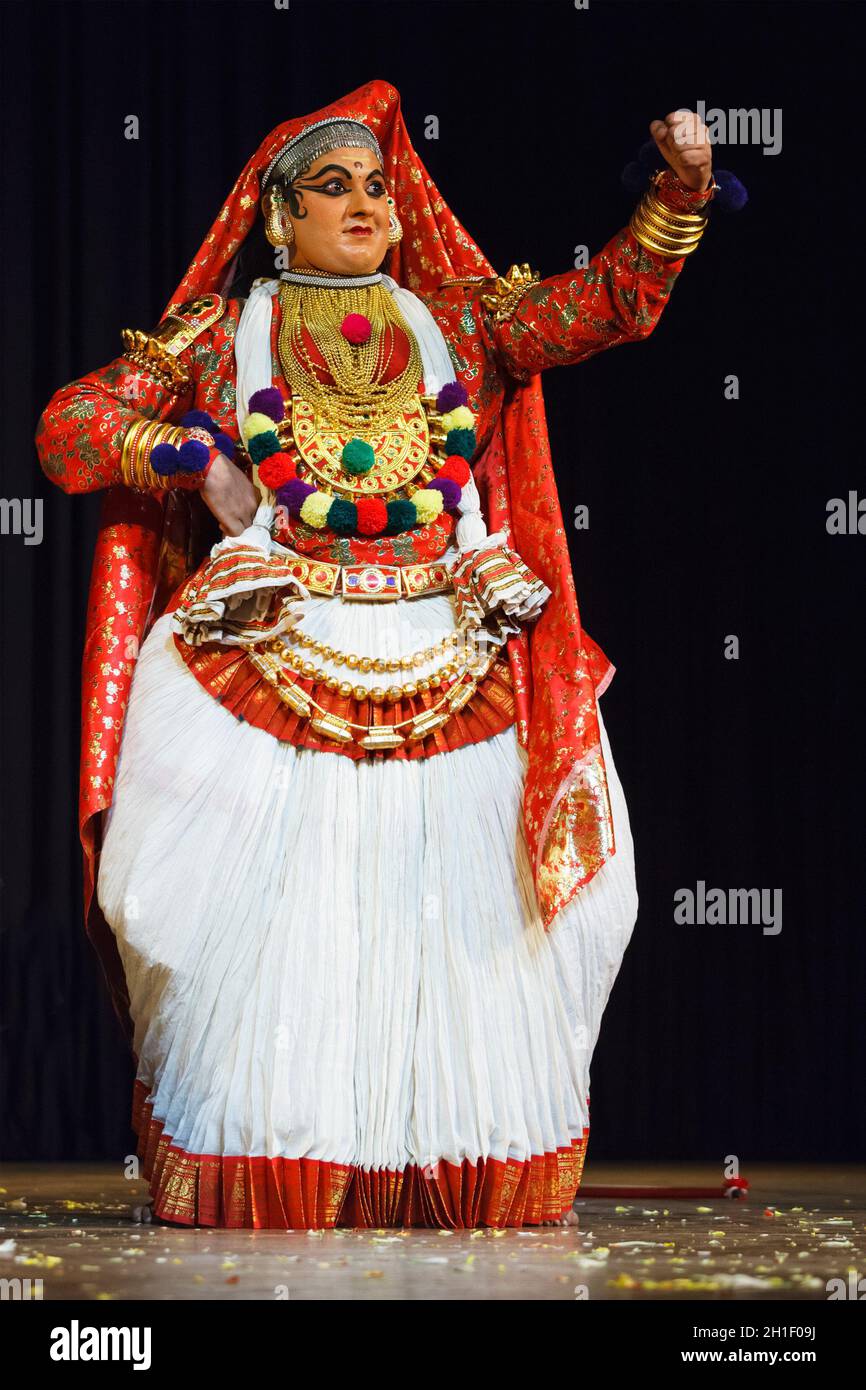 CHENNAI, INDIA - SEPTEMBER 8: Indian traditional dance drama Kathakali preformance on September 8, 2009 in Chennai, India. Performer plays Subhadra (m Stock Photo