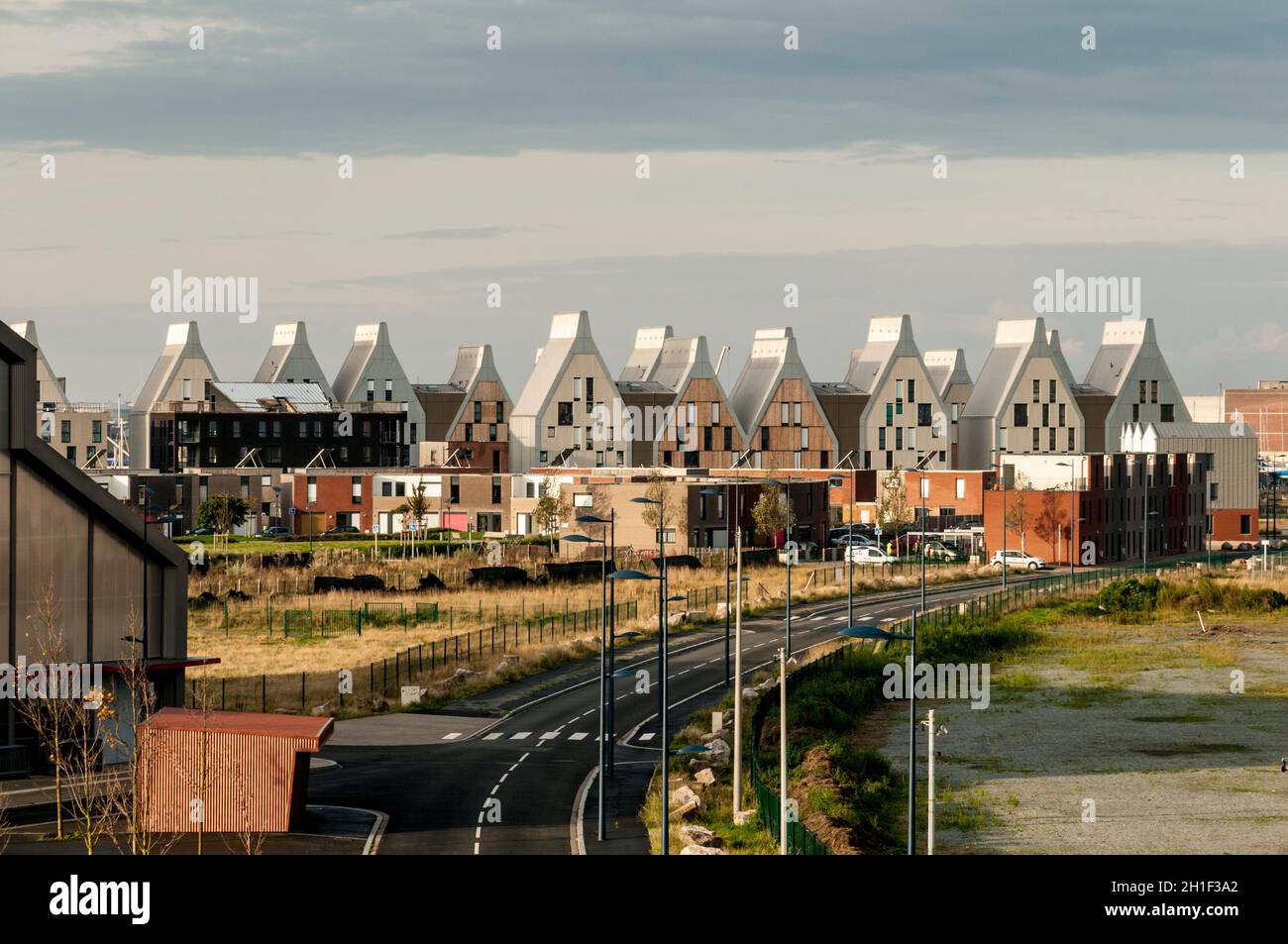 FRANCE. NORD (59). DUNKERQUE. THE NEW HABITAT OF THE GRAND LARGE ECO