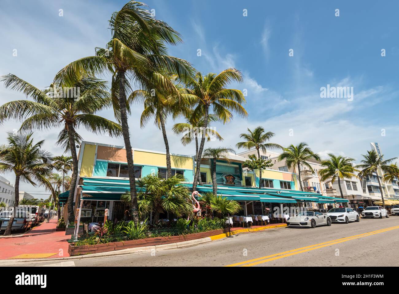 Mangos tropical cafe hires stock photography and images Alamy