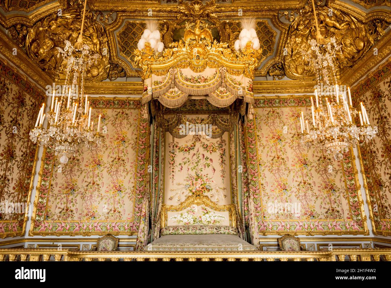 FRANCE. YVELINES (78). VERSAILLES. CASTLE OF VERSAILLES. QUEEN'S