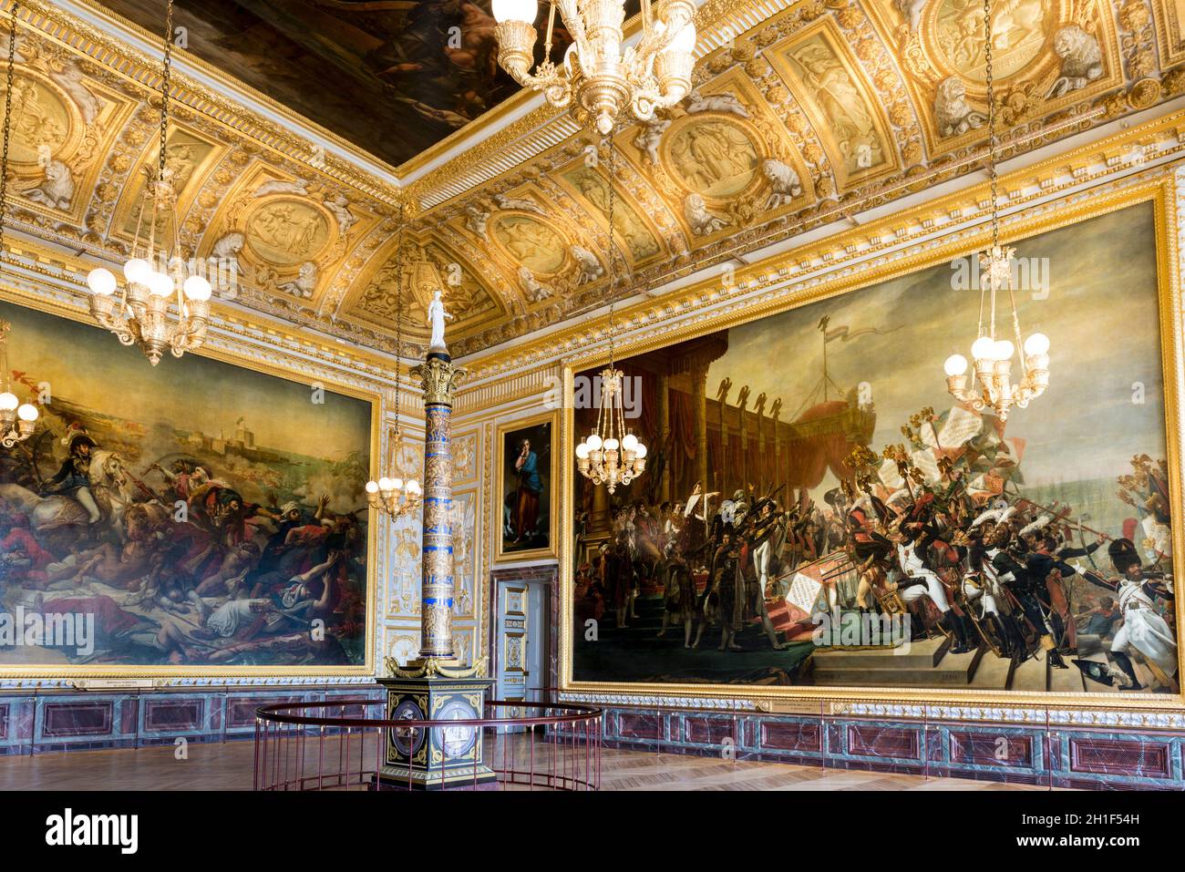 FRANCE. YVELINES (78). VERSAILLES. CASTLE OF VERSAILLES. QUEEN'S