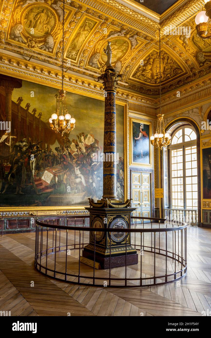 FRANCE. YVELINES (78). VERSAILLES. CASTLE OF VERSAILLES. QUEEN'S