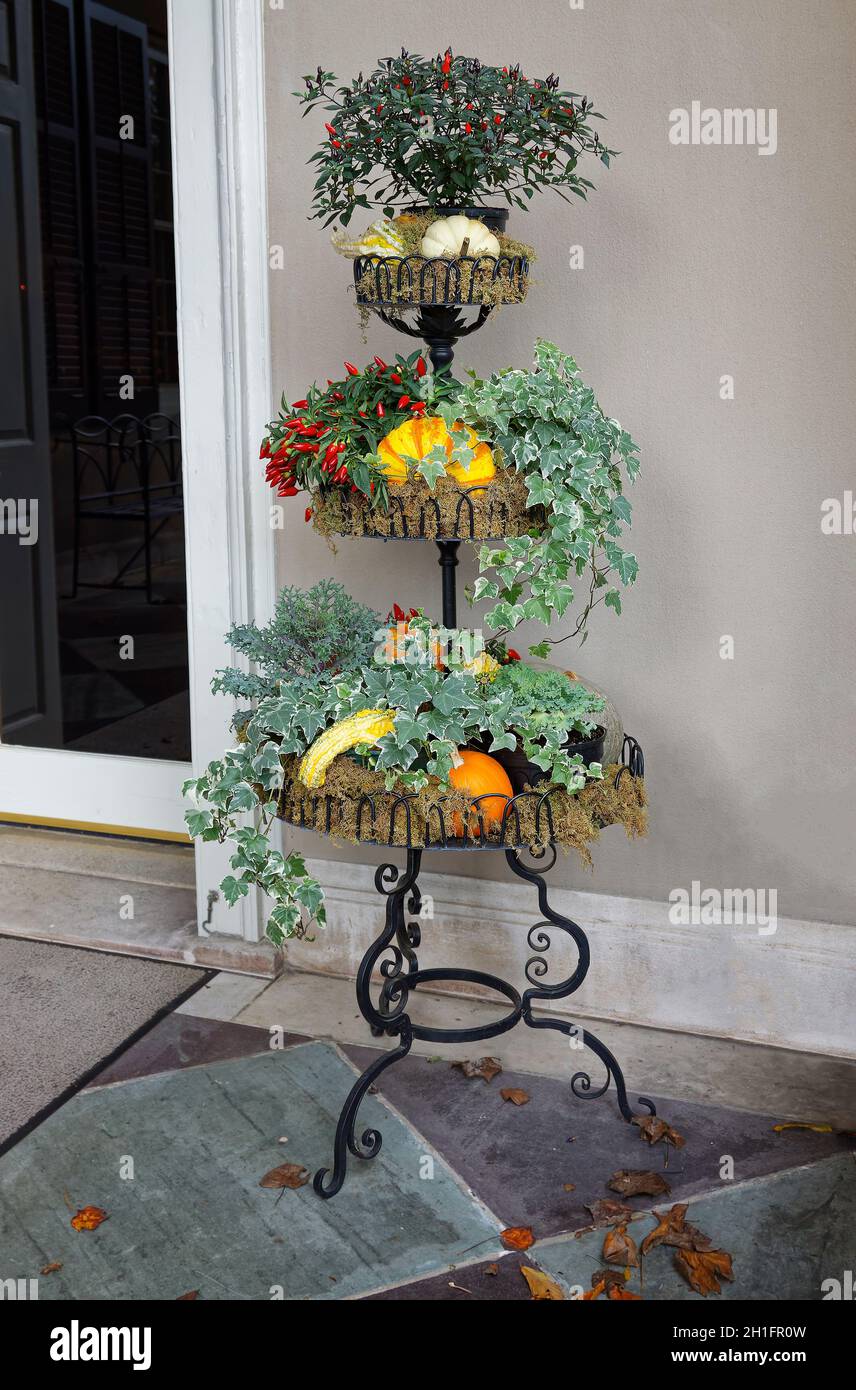3tier decoration, wrought iron stand, patio, autumn colors, green