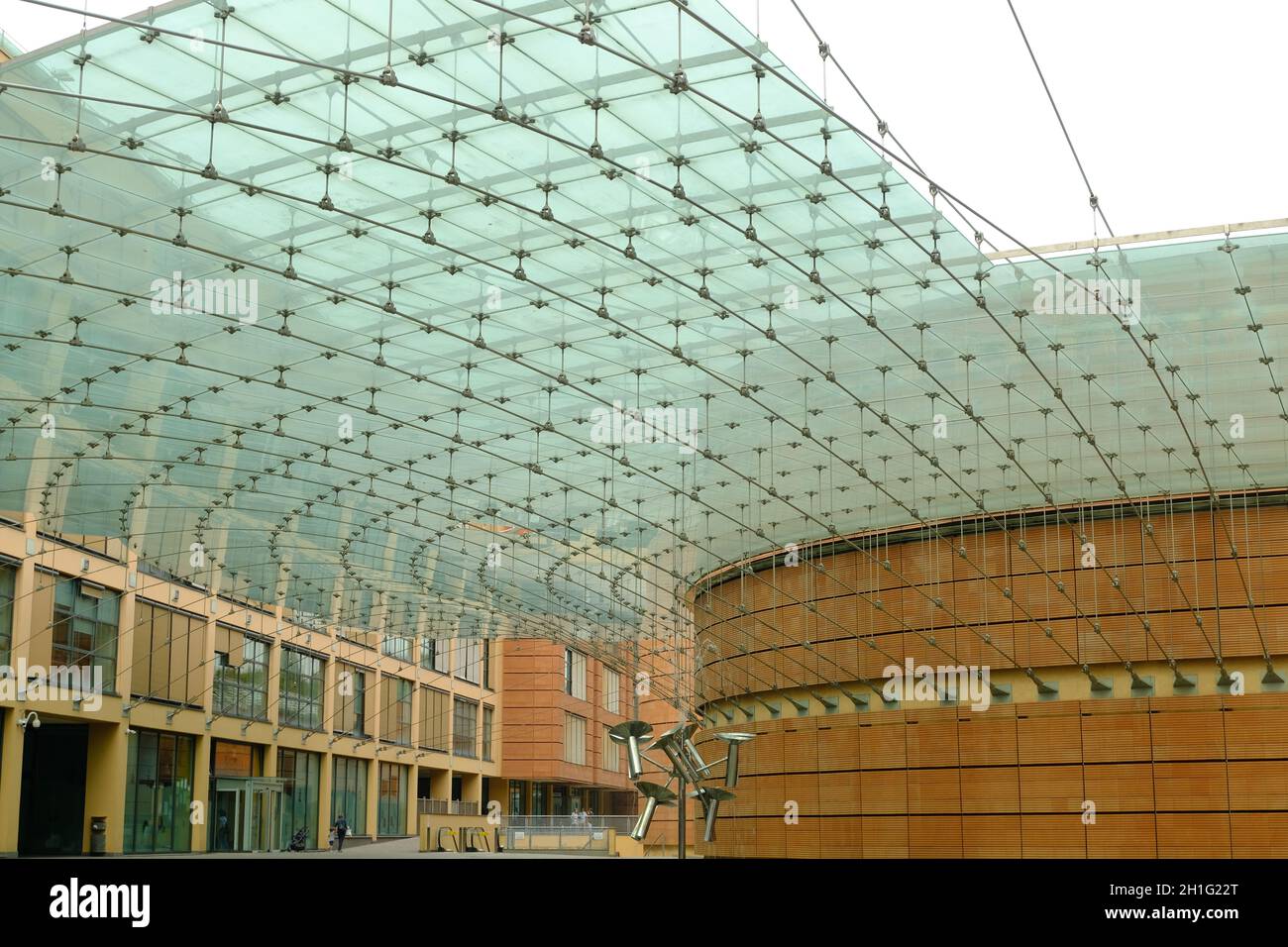 Lodi, Lombardy, Italy about 09-2021. Covered square with glass cover. Banco Popolare Palace in Lodi designed by the architect Renzo Piano. Headquarter Stock Photo