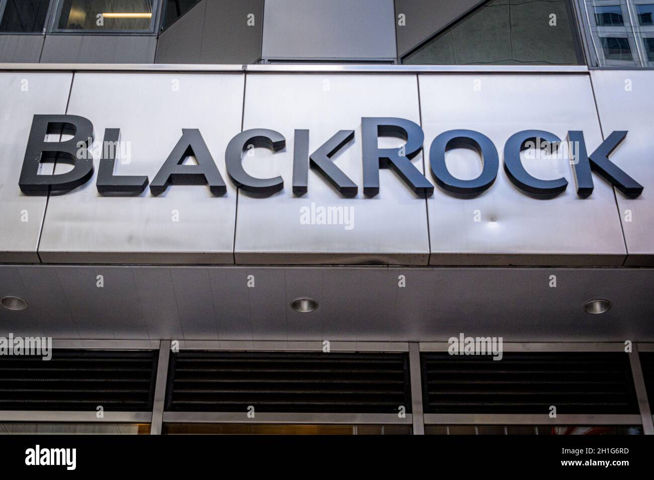 USA. 18th Oct, 2021. BlackRock offices in New York City. Founded in