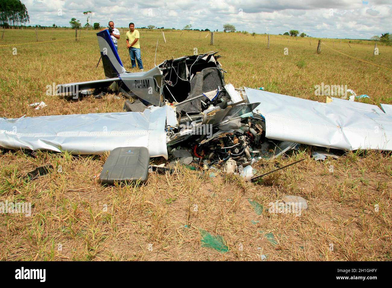 teixeira de freitas, bahia / brazil - march 23, 2009: wreckage of an experimental plane crashing on pasture in the rural area of the city of Teixeira Stock Photo