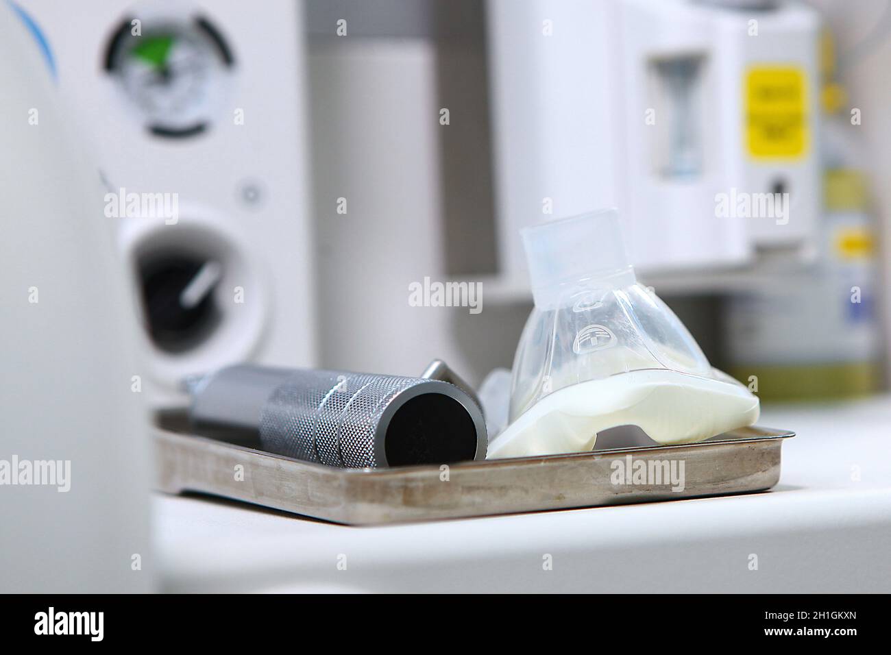 Medical tube to ensure airway patency during surgery under General