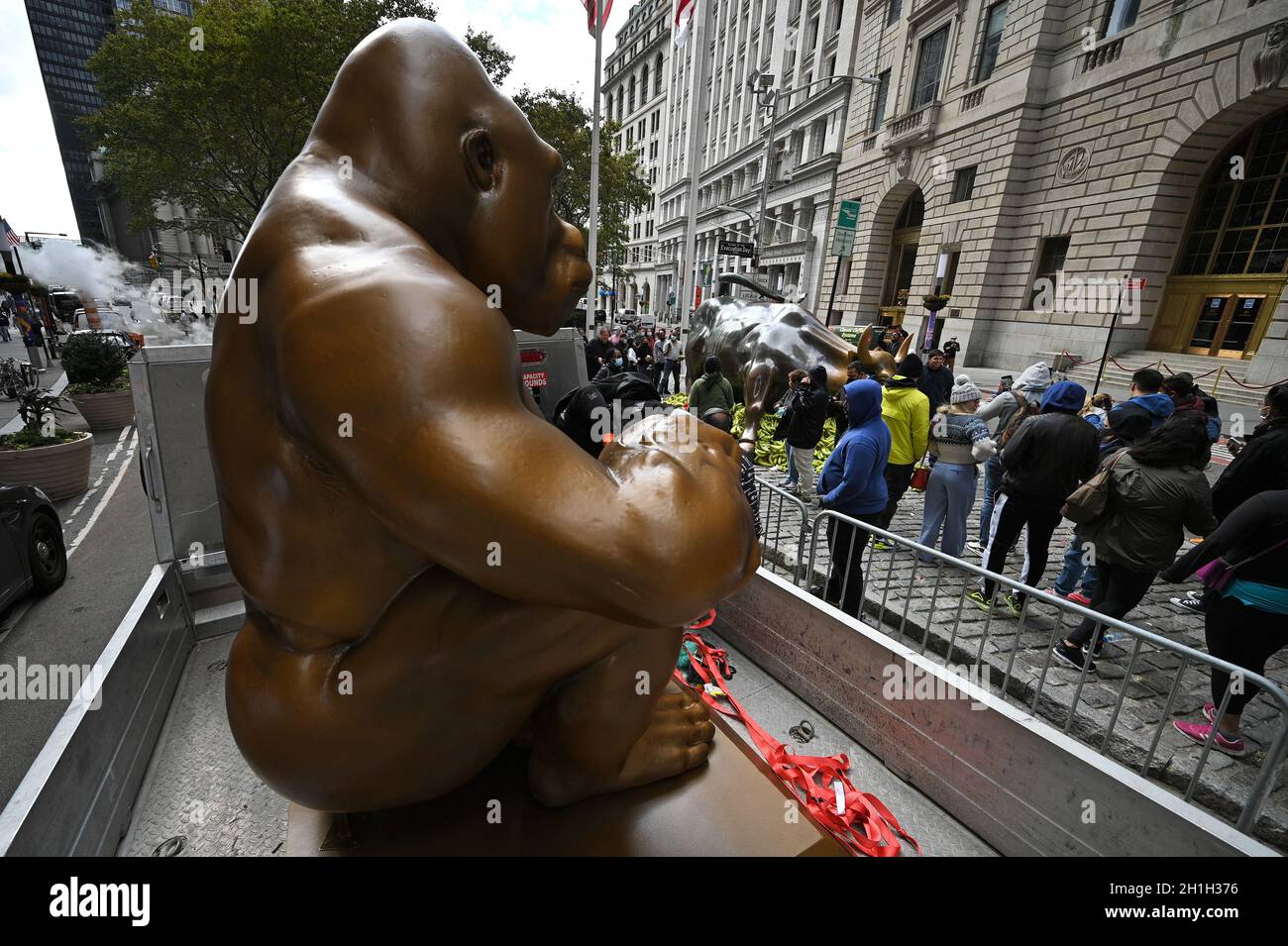 New York, USA. 18th Oct, 2021. A 7-foot statue of “Harambe” the gorilla ...