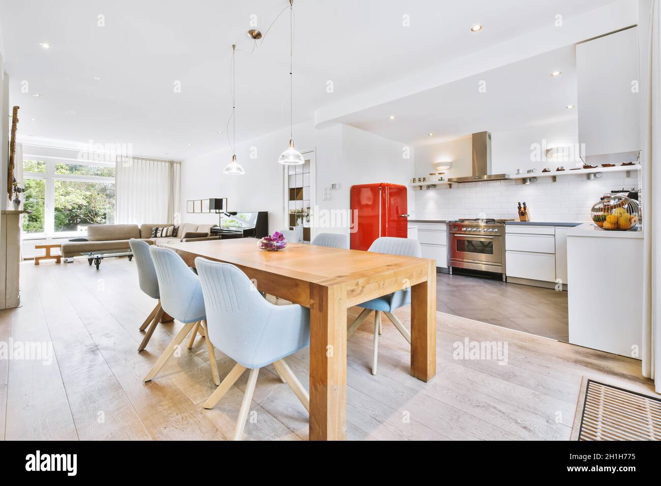 Interior design of bright and beautiful dining room Stock Photo - Alamy