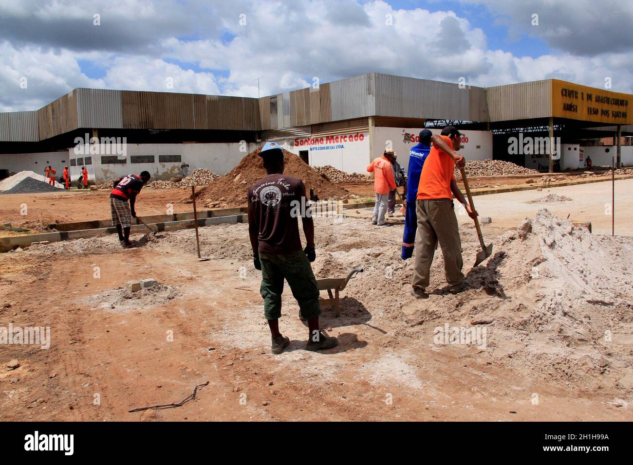 sao sebastiao do passe, bahia / brazil - september 4, 2013: workers are seen during construction of street paving in the city of Sao Sebastiao do Pass Stock Photo