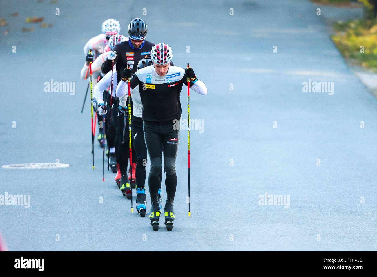 Oslo 20211018.Didrik Tonseth (front) and cross-country Men Elite Allround  during a training session on roller skis in Oslo on Monday morning. Photo:  Beate Oma Dahle / NTB Stock Photo - Alamy