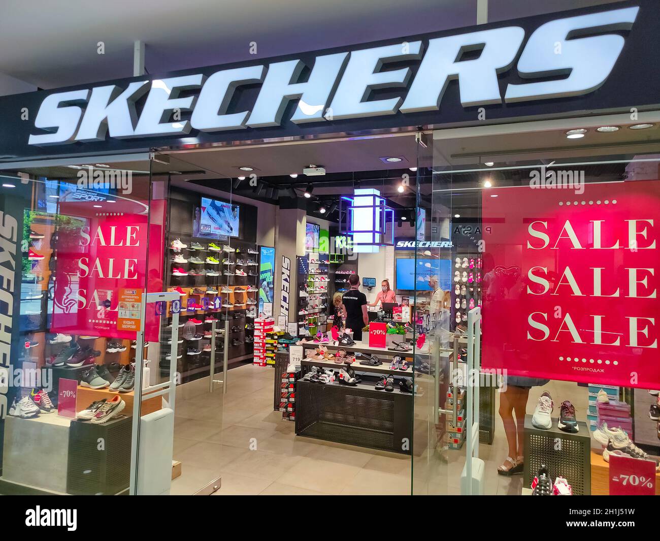 Kiyv, Ukraine - August 2, 2020: Sign of Skechers on the shop at Shopping  Mall. Skechers is an American shoes company founded by CEO Robert Greenberg  and his son Michael in 1992 Stock Photo - Alamy