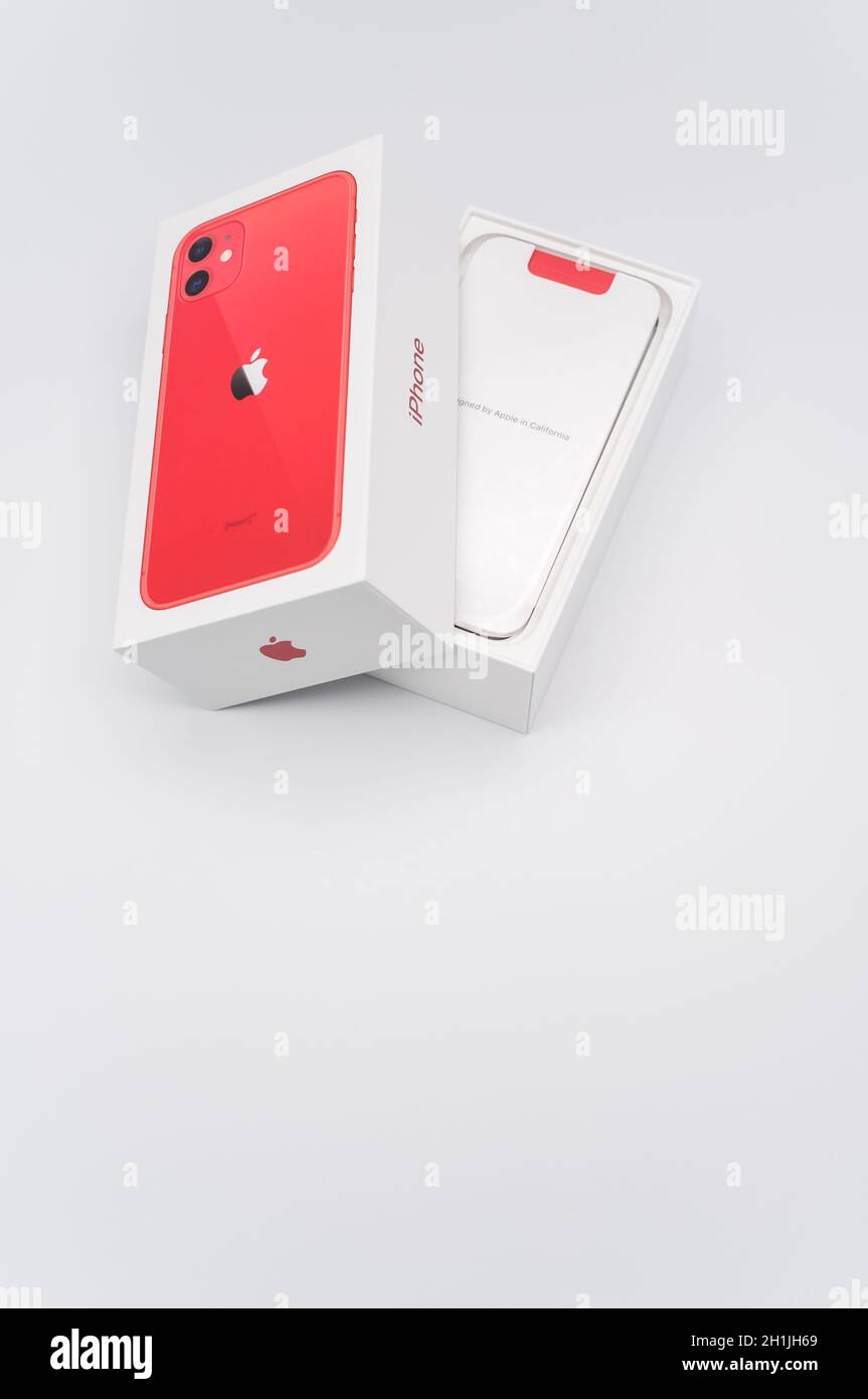 Apple iPhone 11 (PRODUCT(RED)) 本体 128GB スマホ・タブレット・パソコン