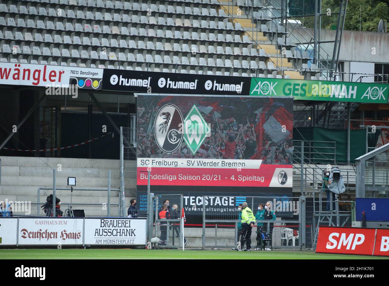 Geisterspiel in Freiburg, hier wurden die geplanten 3.800 Fans wegen der Corona-Pandemie wieder kurzfristig ausgeladen.    1. FBL: 20-21: 4. Sptg. SC Stock Photo