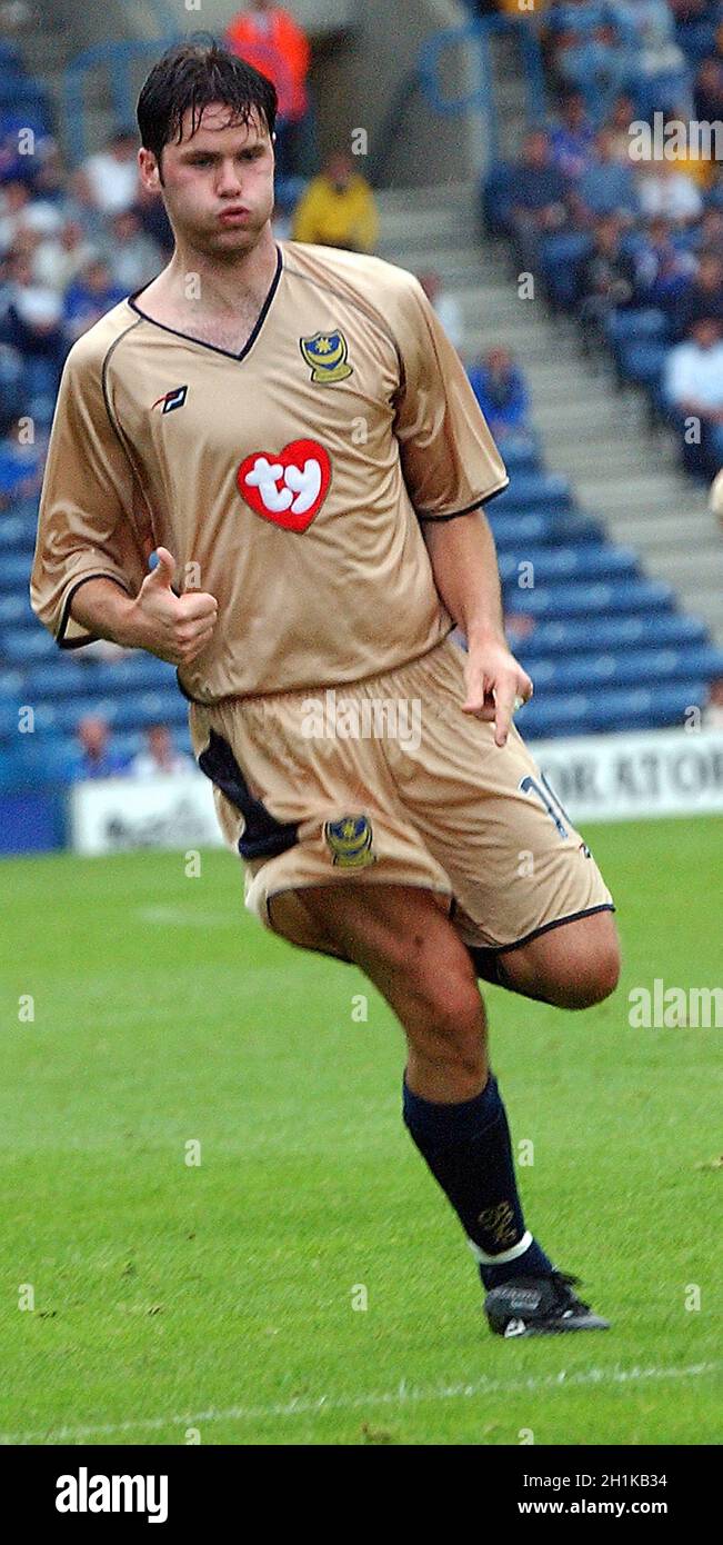 PORTSMOUTH FC. RORY ALLEN PIC MIKE WALKER, 2002 Stock Photo - Alamy