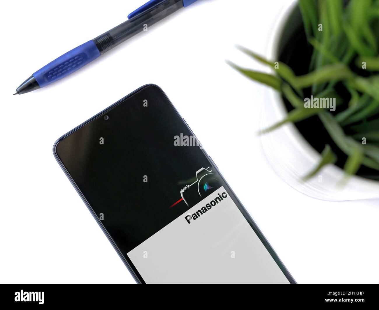 Lod, Israel - July 8, 2020: Modern minimalist office workspace with black  mobile smartphone with Panasonic LUMIX Sync app launch screen with logo on  w Stock Photo - Alamy
