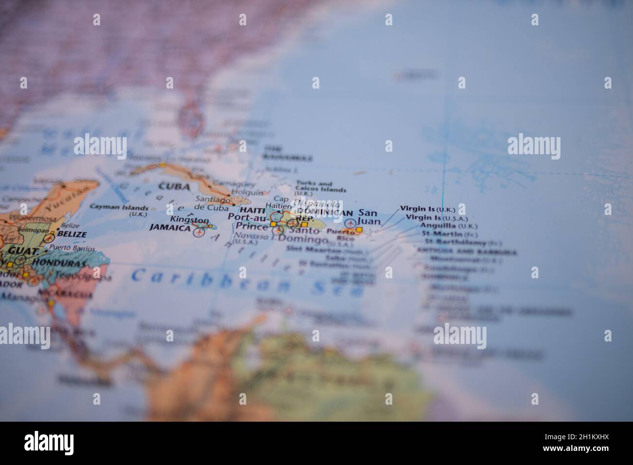 The Dominican Republic on a map of the Caribbean with its main roads ...