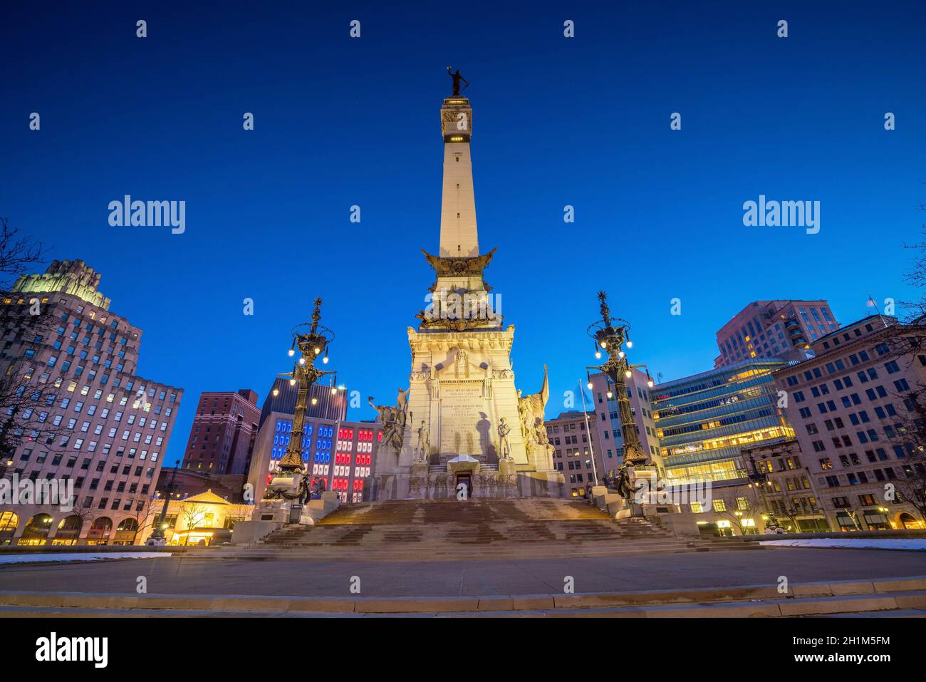 Downtown Indianapolis skyline at twilight in USA Stock Photo Alamy