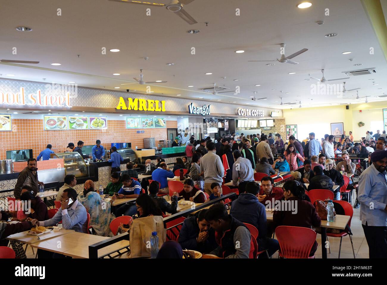 Highway Roadside Restaurant on Delhi Agra motorway in India Stock