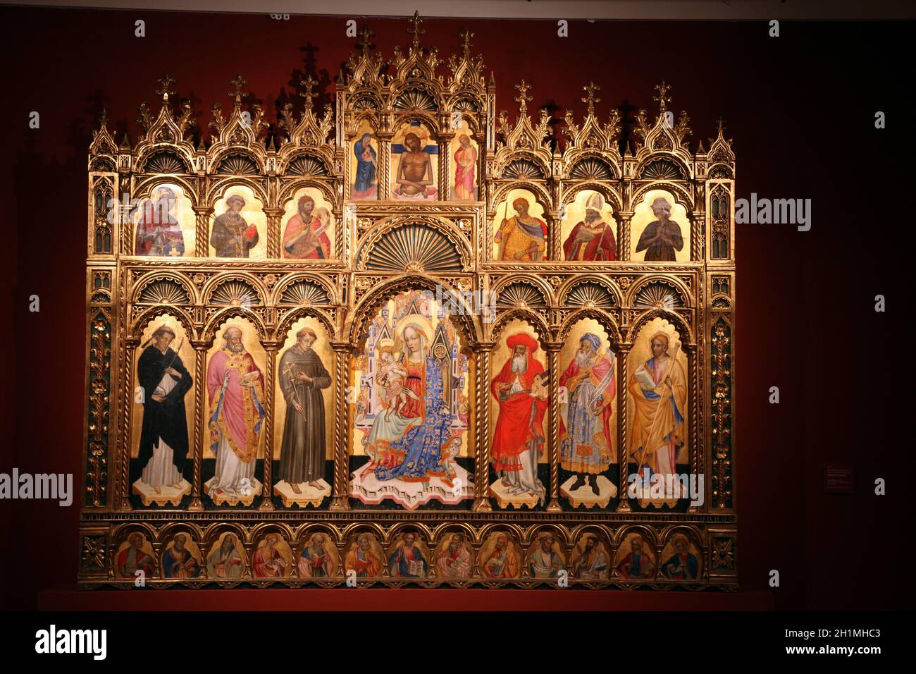 Child pray altar catholic hi-res stock photography and images - Alamy