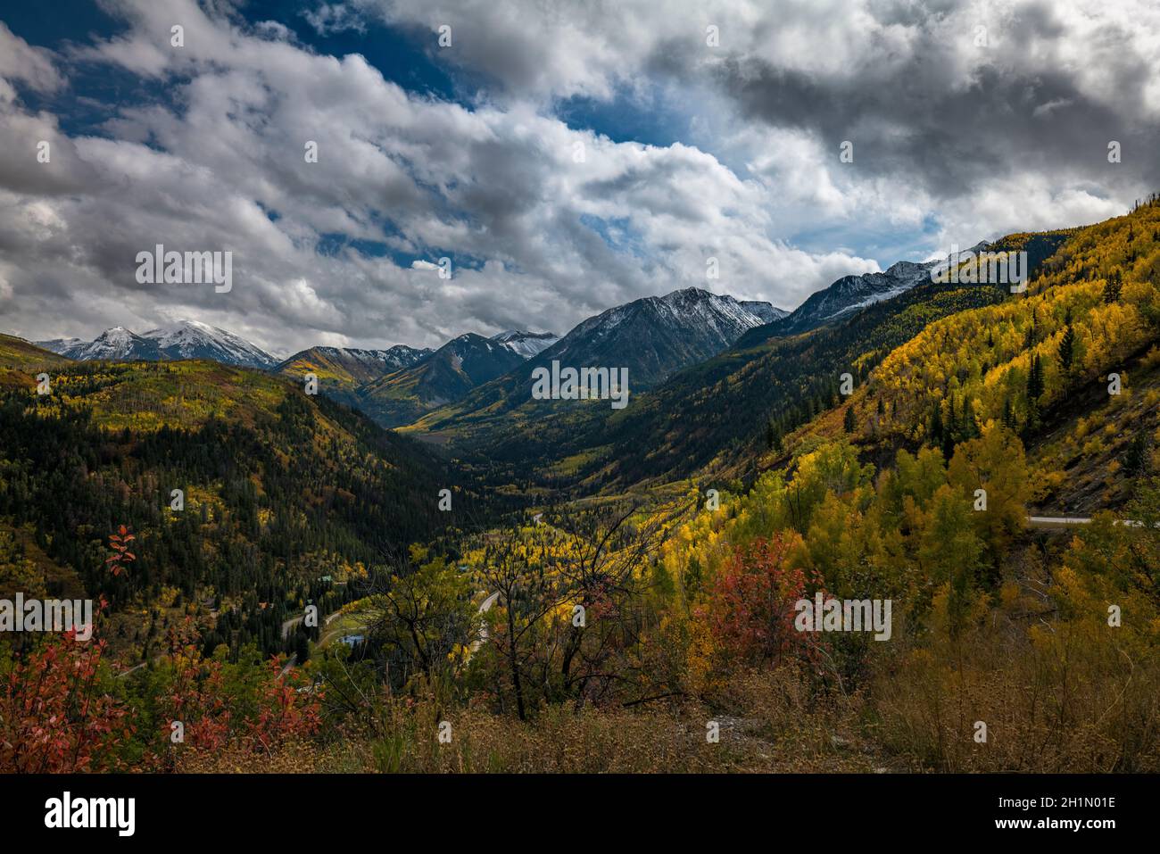 Mount ragged hi-res stock photography and images - Alamy