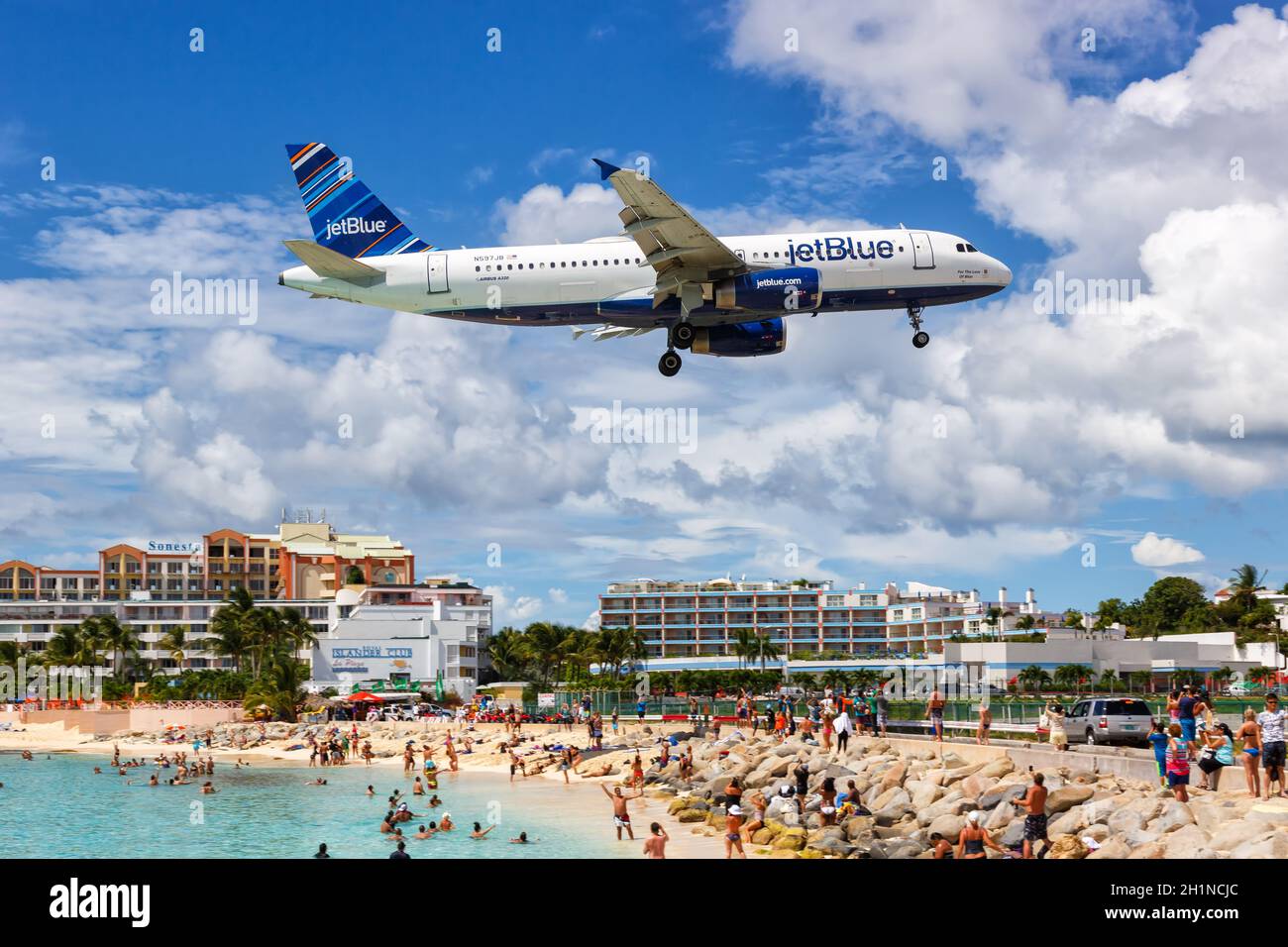 Sint Maarten, Netherlands Antilles - September 17, 2016: JetBlue Airbus A320 airplane at Sint Maarten Airport (SXM) in the Caribbean. Stock Photo