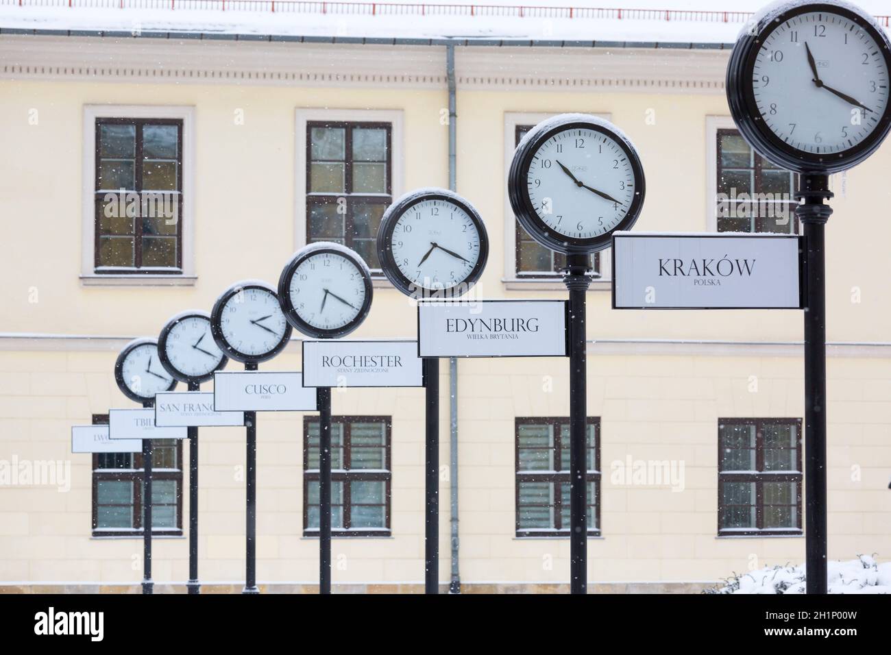 Different time zone clocks hires stock photography and images Alamy