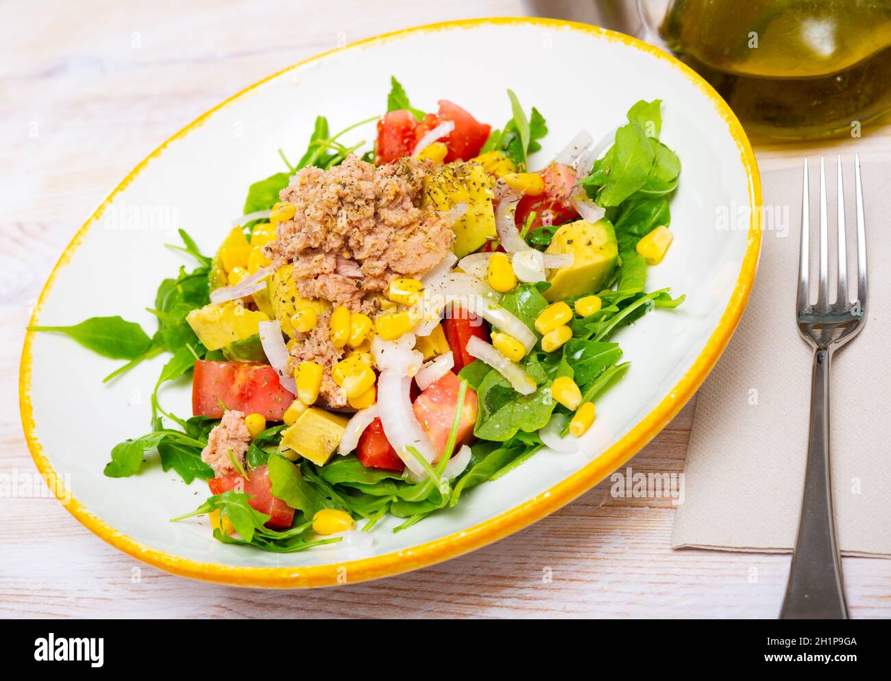 Salad with canned tuna Stock Photo - Alamy