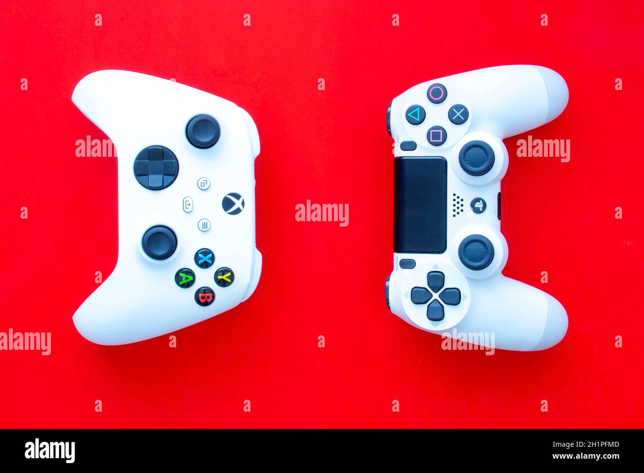 Xbox buttons hi-res stock photography and images - Page 2 - Alamy