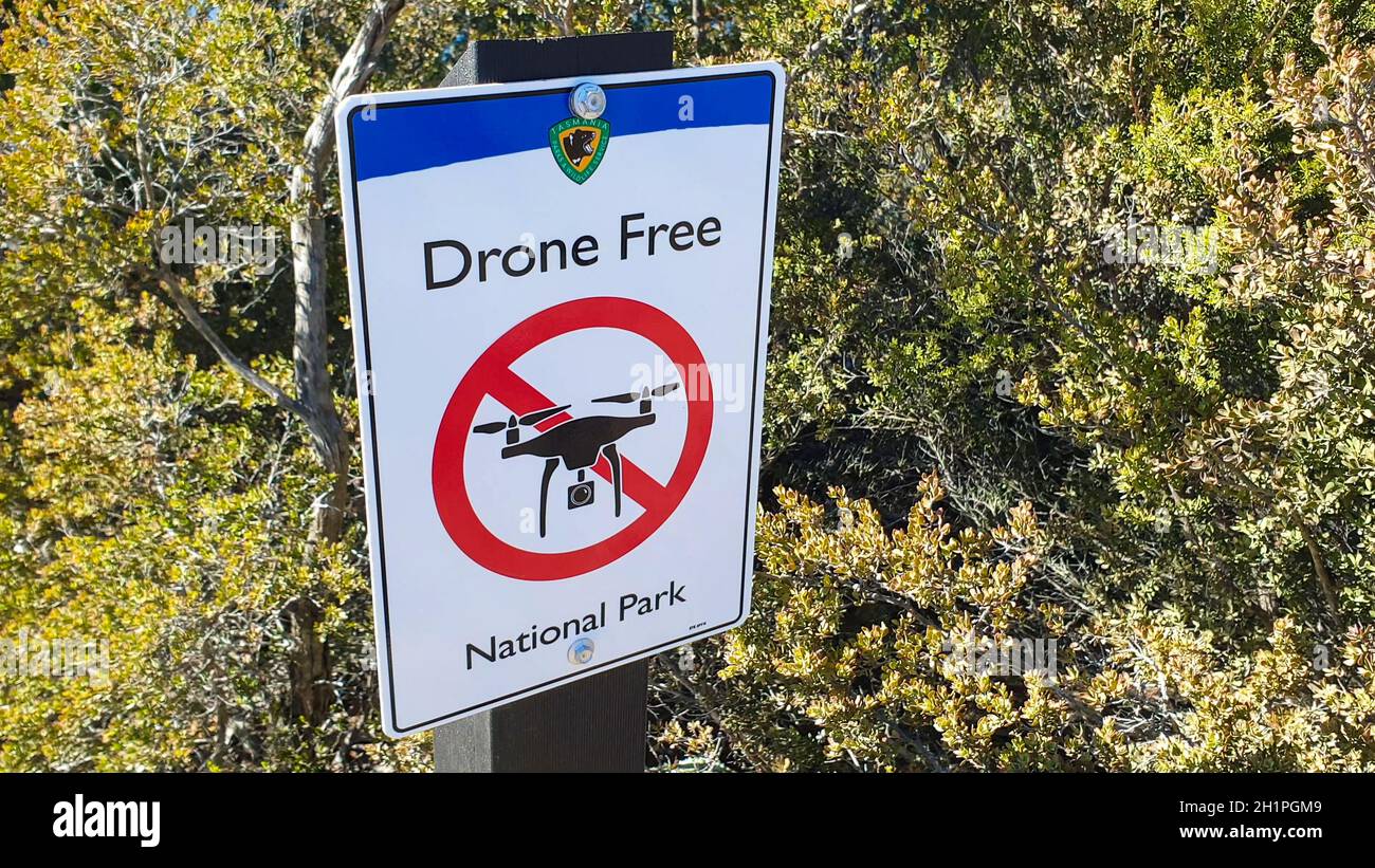 Drones forbidden sign a national park shot Stock Photo Alamy