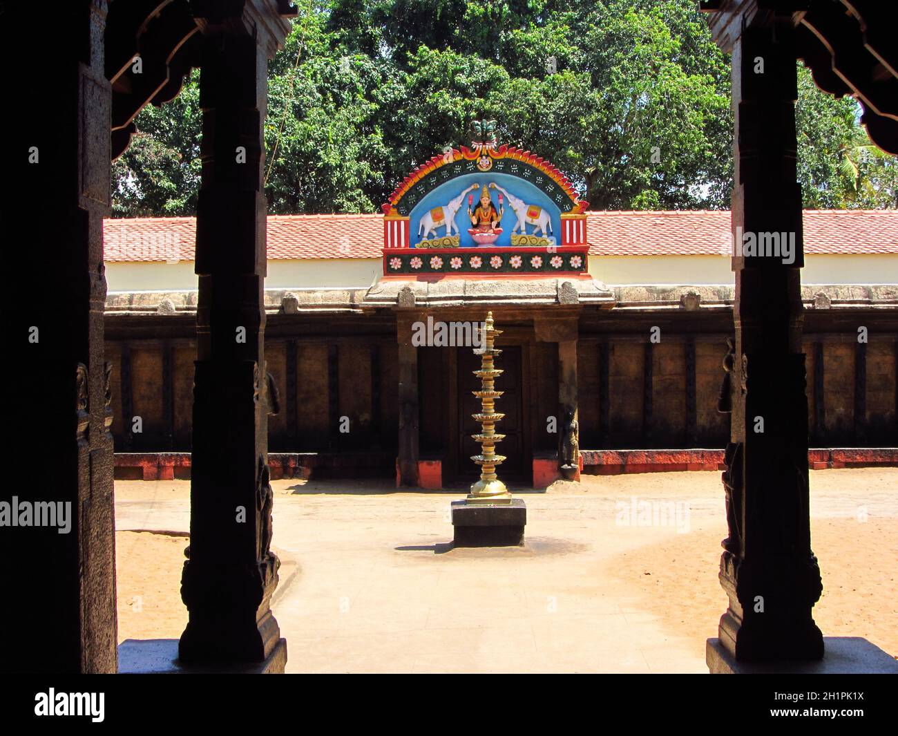 The vedas hinduism hi-res stock photography and images - Alamy