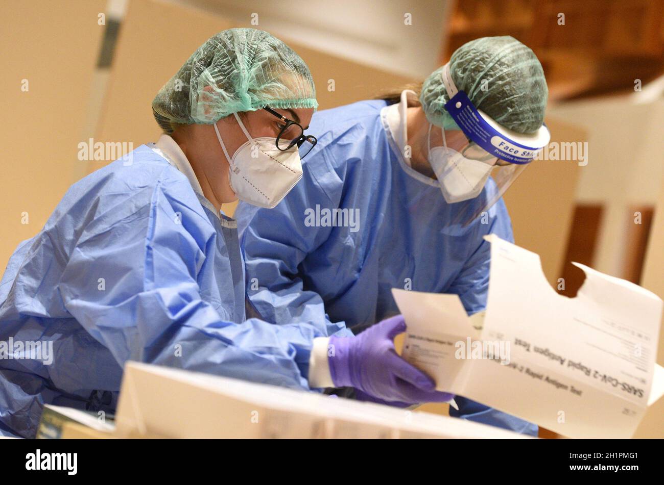 Corona Antigen Test in Österreich (Europa) - Corona antigen test in Austria (Europe) Stock Photo