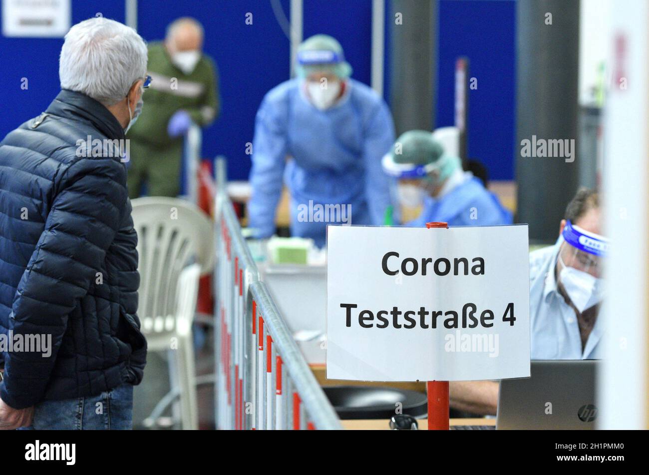 Corona Antigen Test in Österreich (Europa) - Corona antigen test in Austria (Europe) Stock Photo