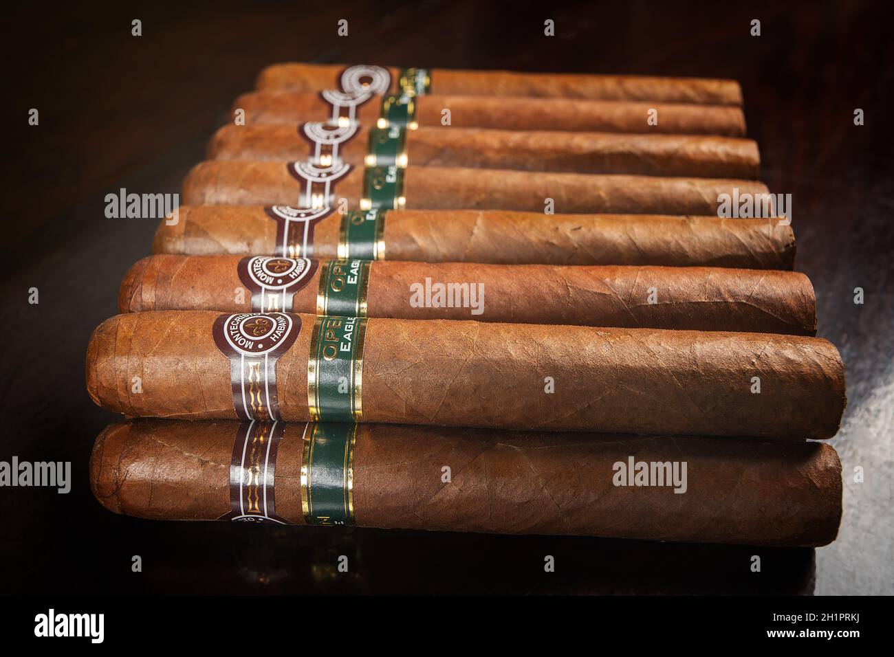 red tobacco decant AWESOME Mancera Red Tobacco Clone