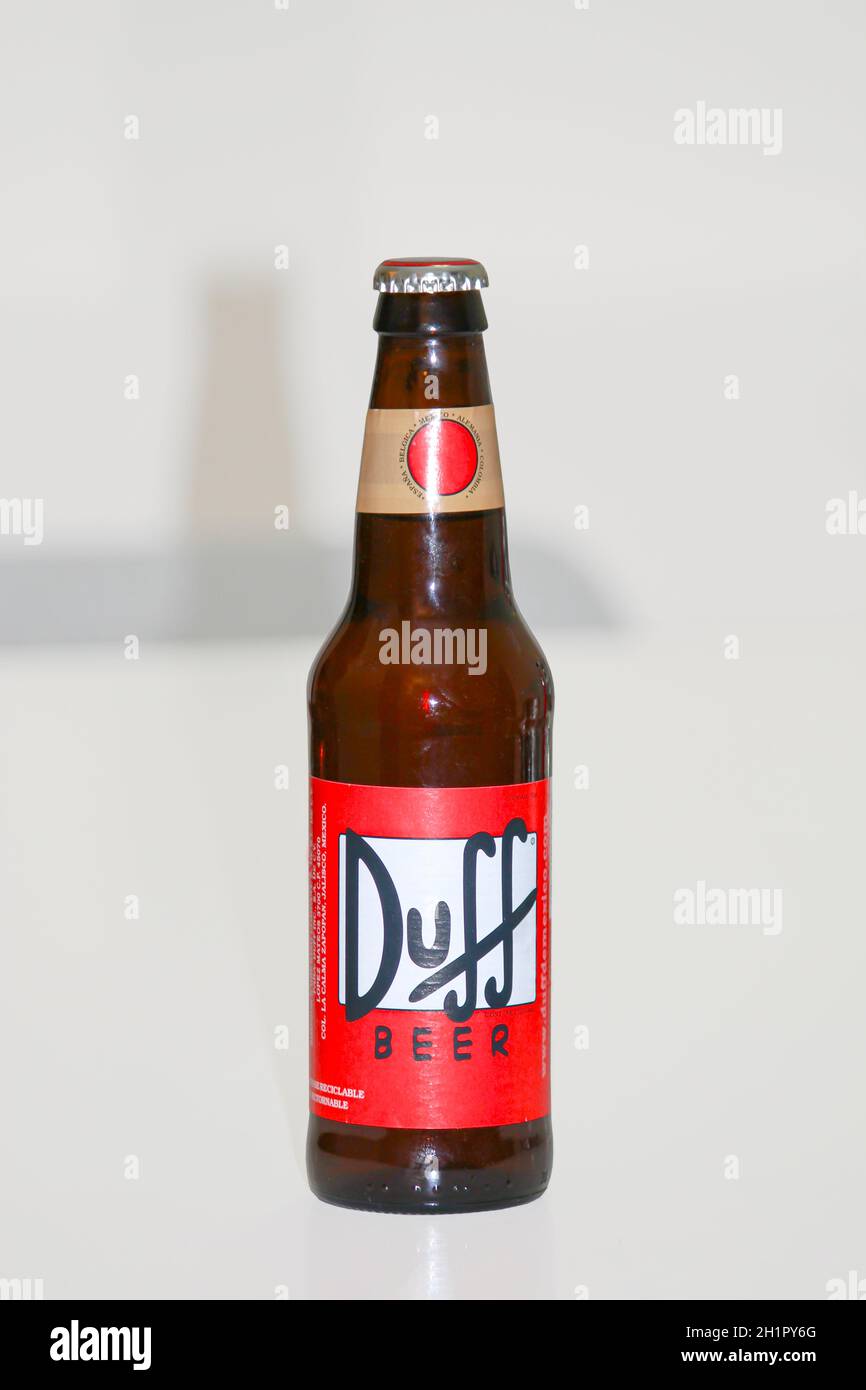 Duff beer hi-res stock photography and images - Alamy