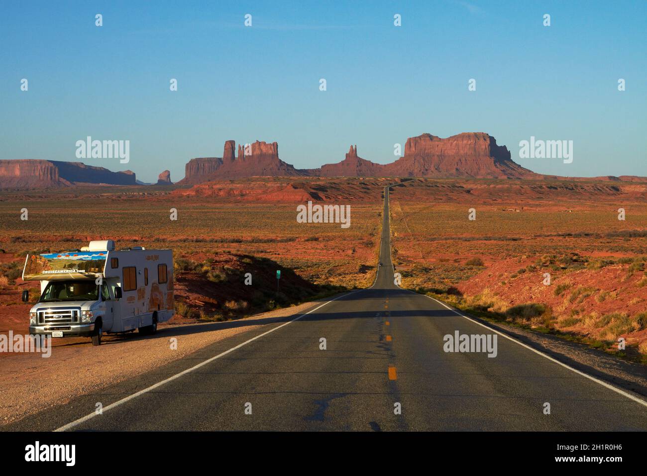 RV beside U.S. Route 163, Monument Valley, Navajo Nation, Utah, near Arizona Border, USA Stock Photo
