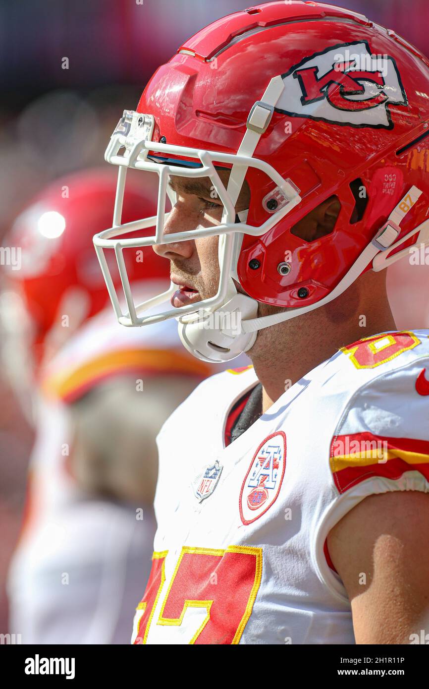 Landover, United States. 17th Oct, 2021. Sunday, October 17, 2021;  Landover, MD, USA; Kansas City Chiefs tight end Travis Kelce (87) during an  NFL game against the Washington Football Team at FedEx