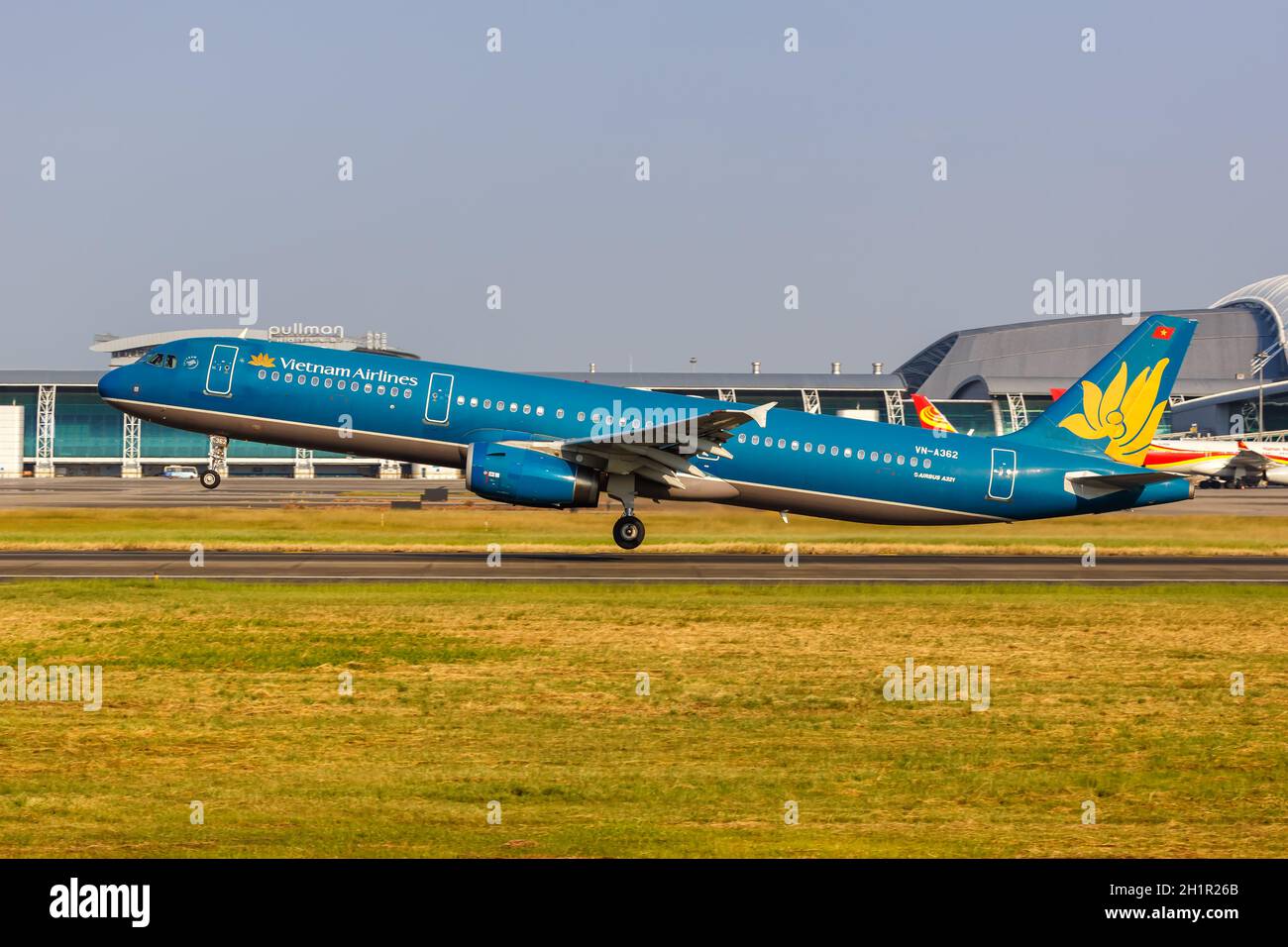 Guangzhou, China - September 23, 2019: Vietnam Airlines Airbus A321 airplane at Guangzhou Baiyun Airport (CAN) in China. Airbus is a European aircraft Stock Photo