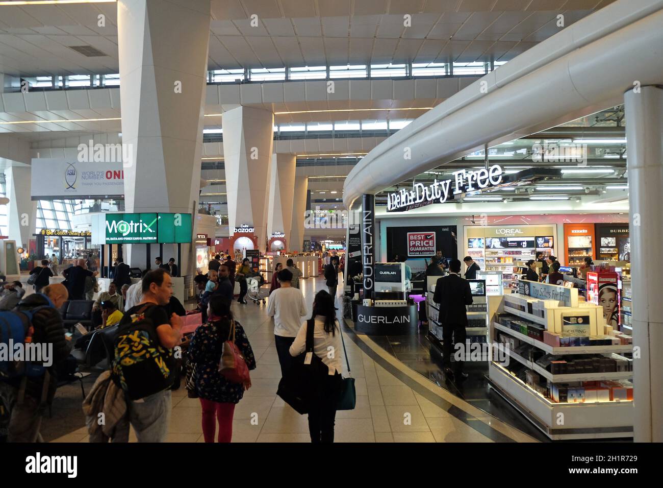 Indira Gandhi international airport duty free Stock Photo Alamy