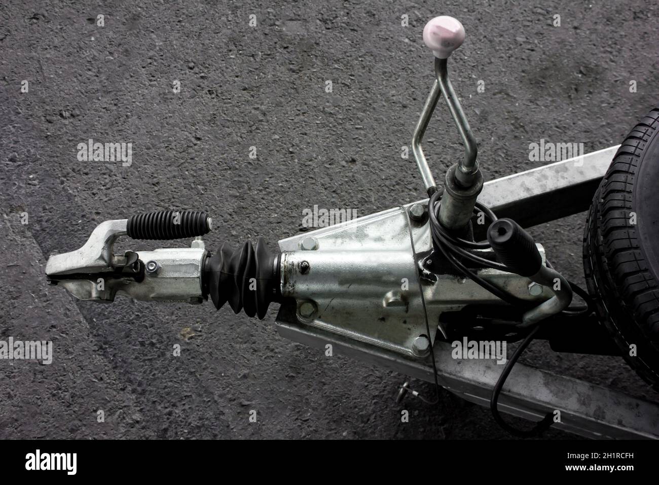 Clipping Trailer Safety Connector Stock Photo Alamy clipping-trailer-safety-connector-stock-photo-alamy