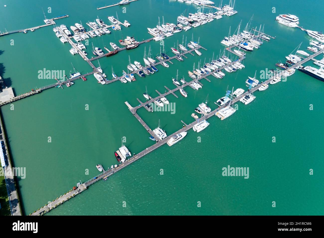 Sailboat parking hi-res stock photography and images - Alamy
