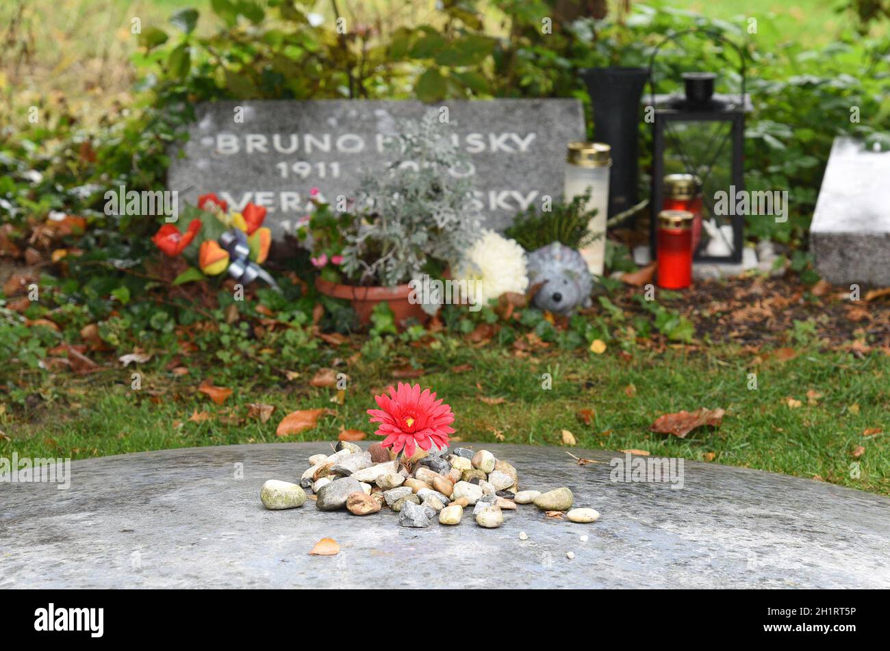 Zentralfriedhof in Wien - Ehrengrab Bruno Kreisky Stock Photo