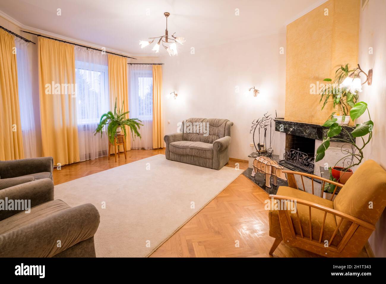 Living room with wood floor Stock Photo - Alamy