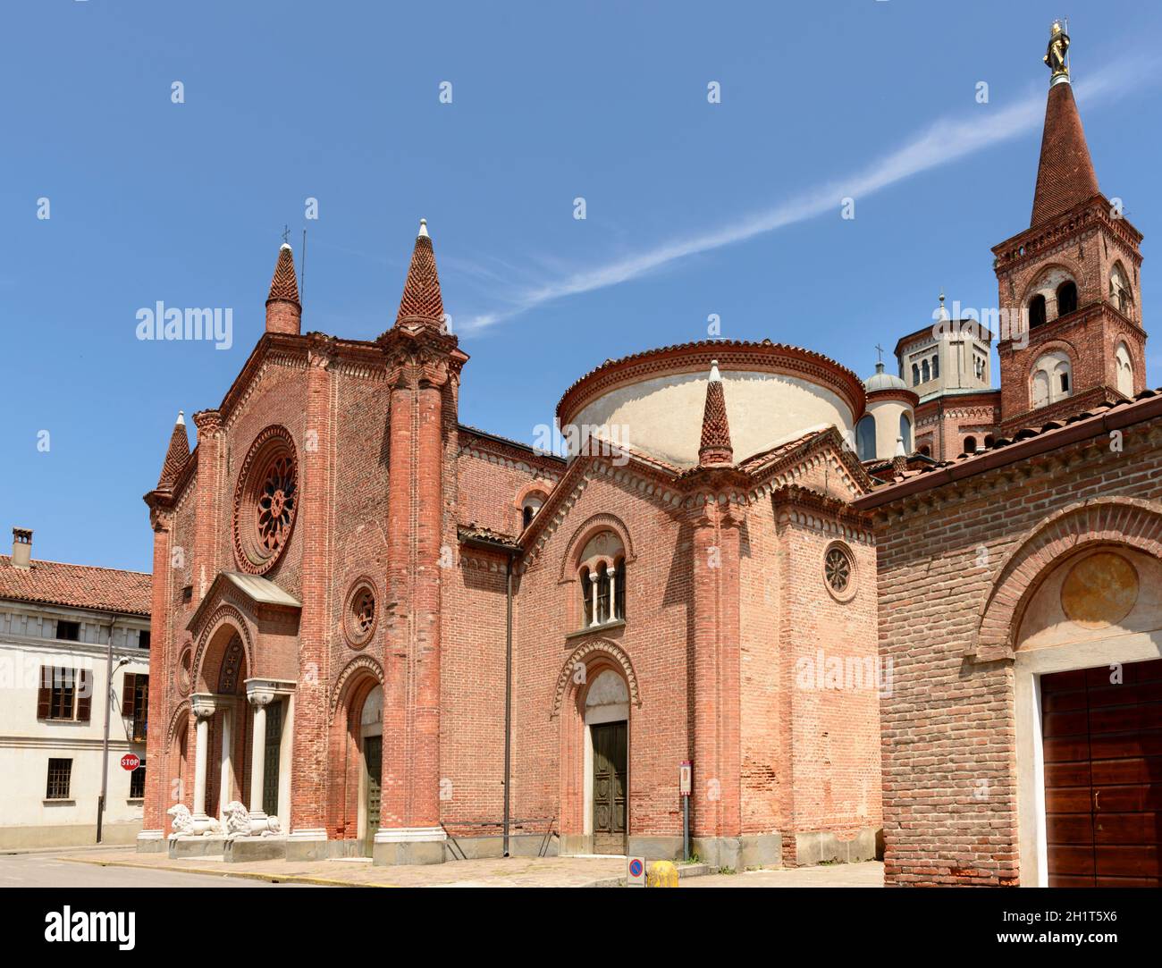 exterior view  of ancient Romanesque church in Soncino historical center, shot in bright summer light Stock Photo