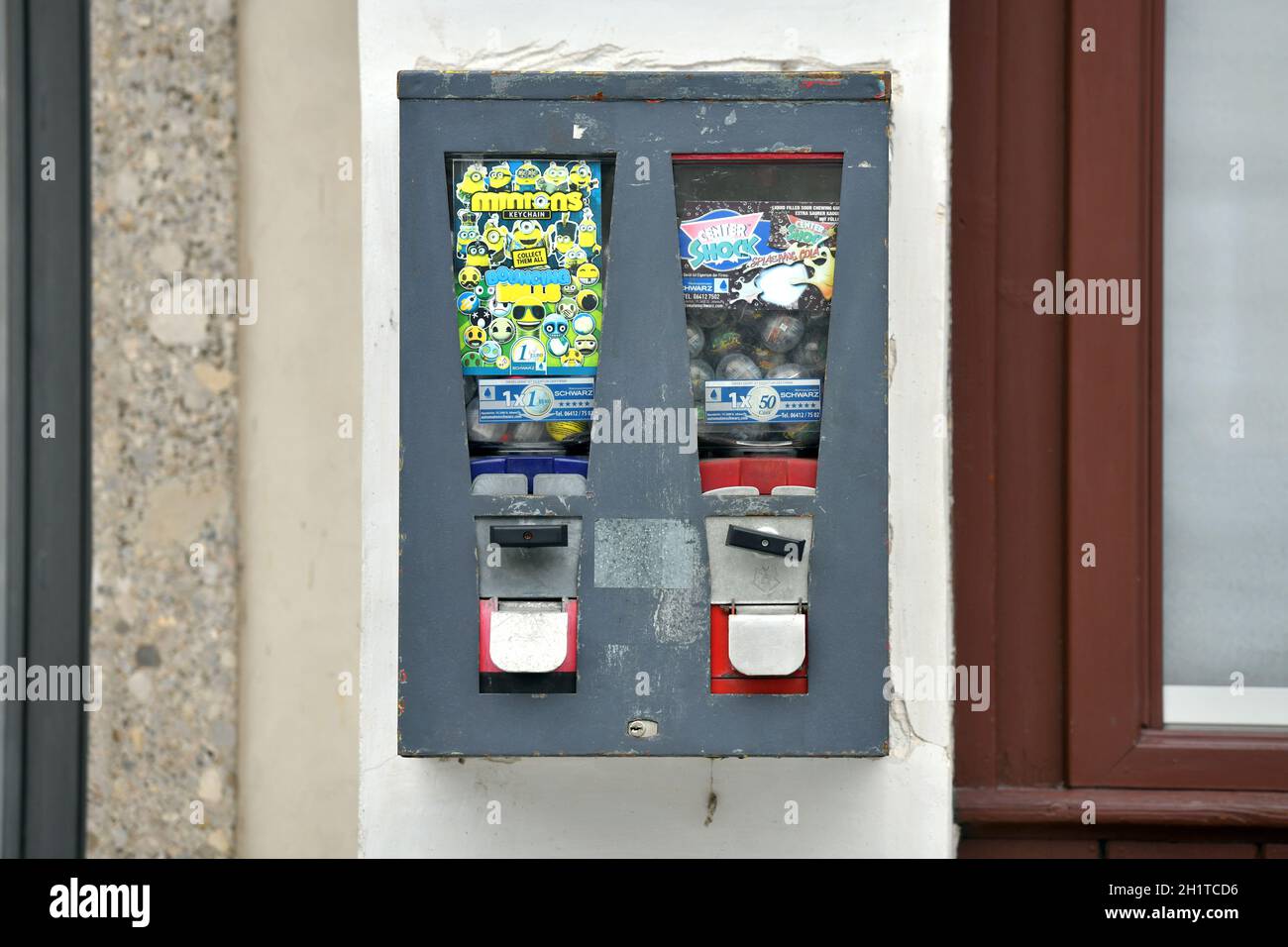 Toy Automat High Resolution Stock Photography and Images - Alamy
