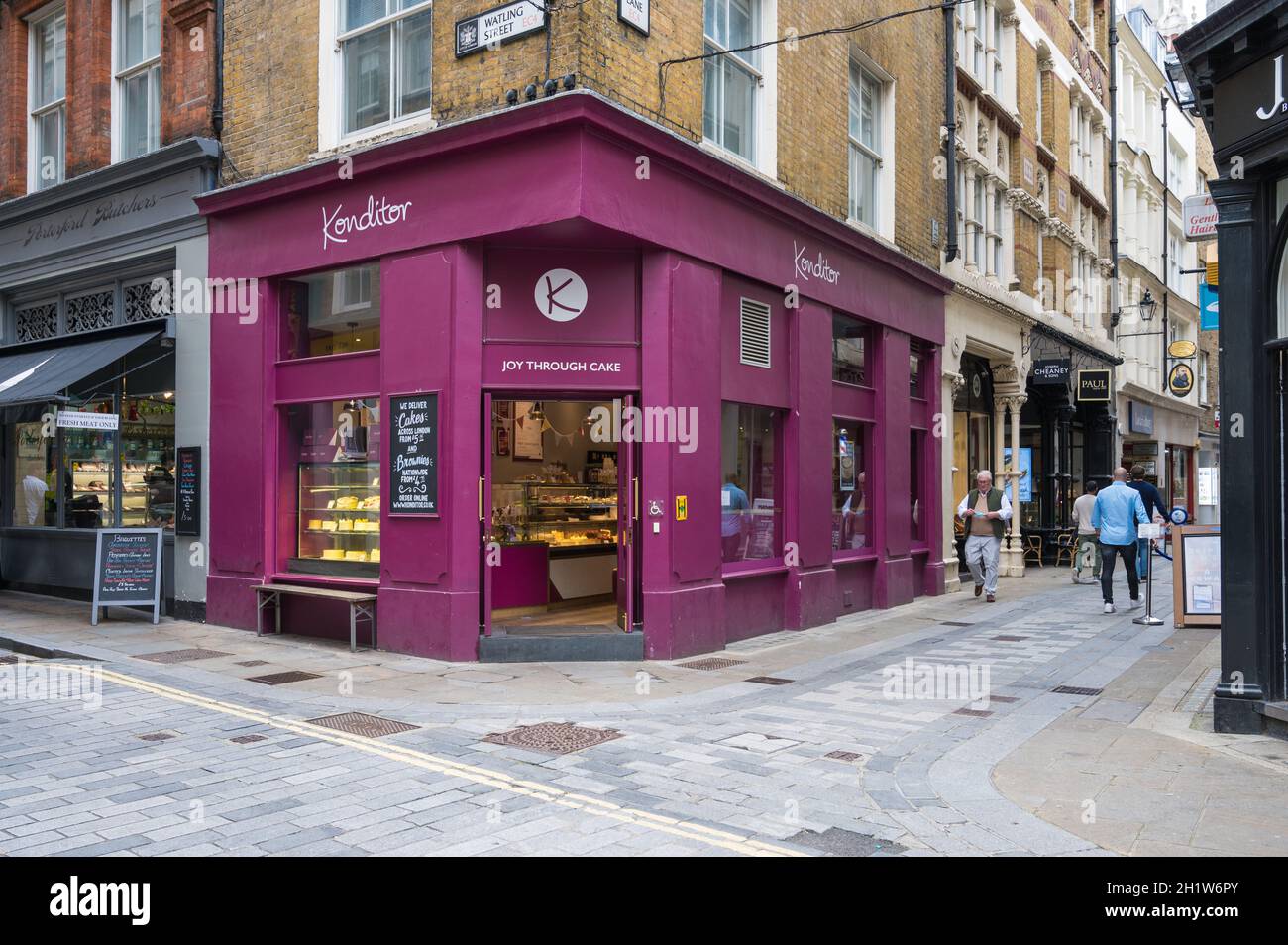 Konditor cake shop on the corner of Bow Lane and Watling Street. City of  London, England, UK Stock Photo - Alamy
