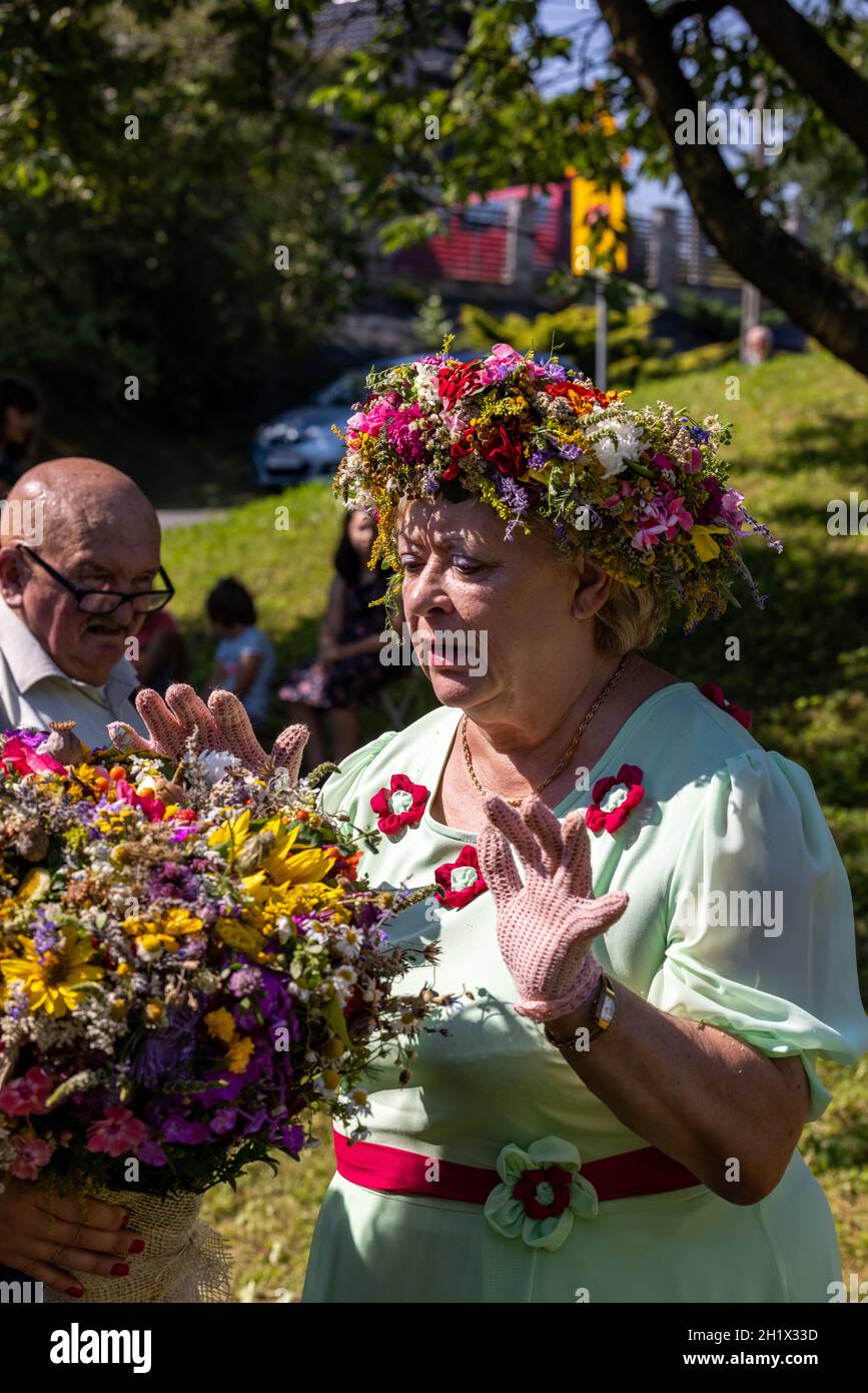 Podstolice, Poland - August 15, 2021: A woman presenting her bouquet during the 13th edition of the Miraculous Power of Bouquets, a competition for th Stock Photo