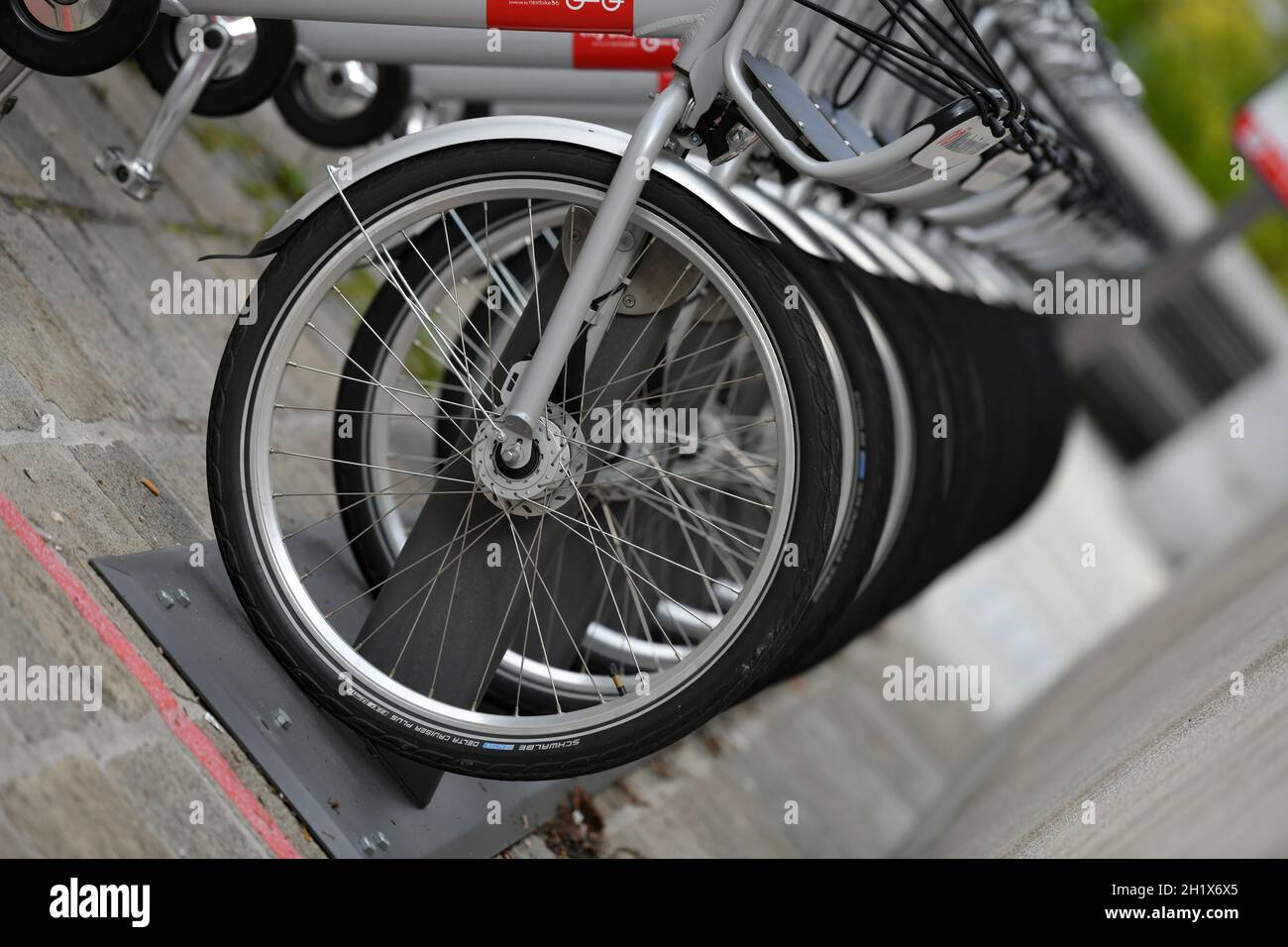 City Bikes zum Ausleihen in Linz, Oberösterreich, Österreich, Europa - City  bikes for hire in Linz, Upper Austria, Austria, Europe Stock Photo - Alamy